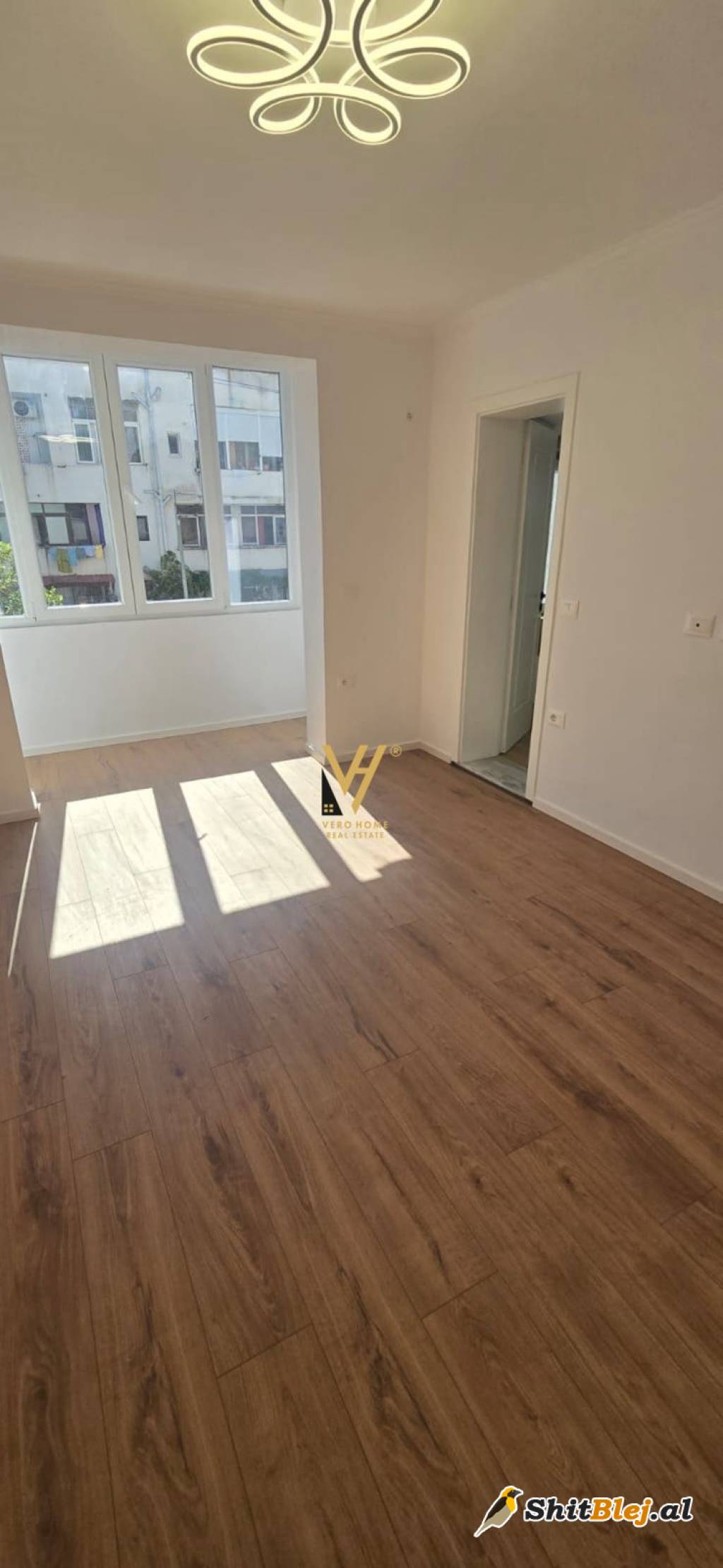 GARSONIERE 30M2 MYSLYM SHYRI 95.000 EURO