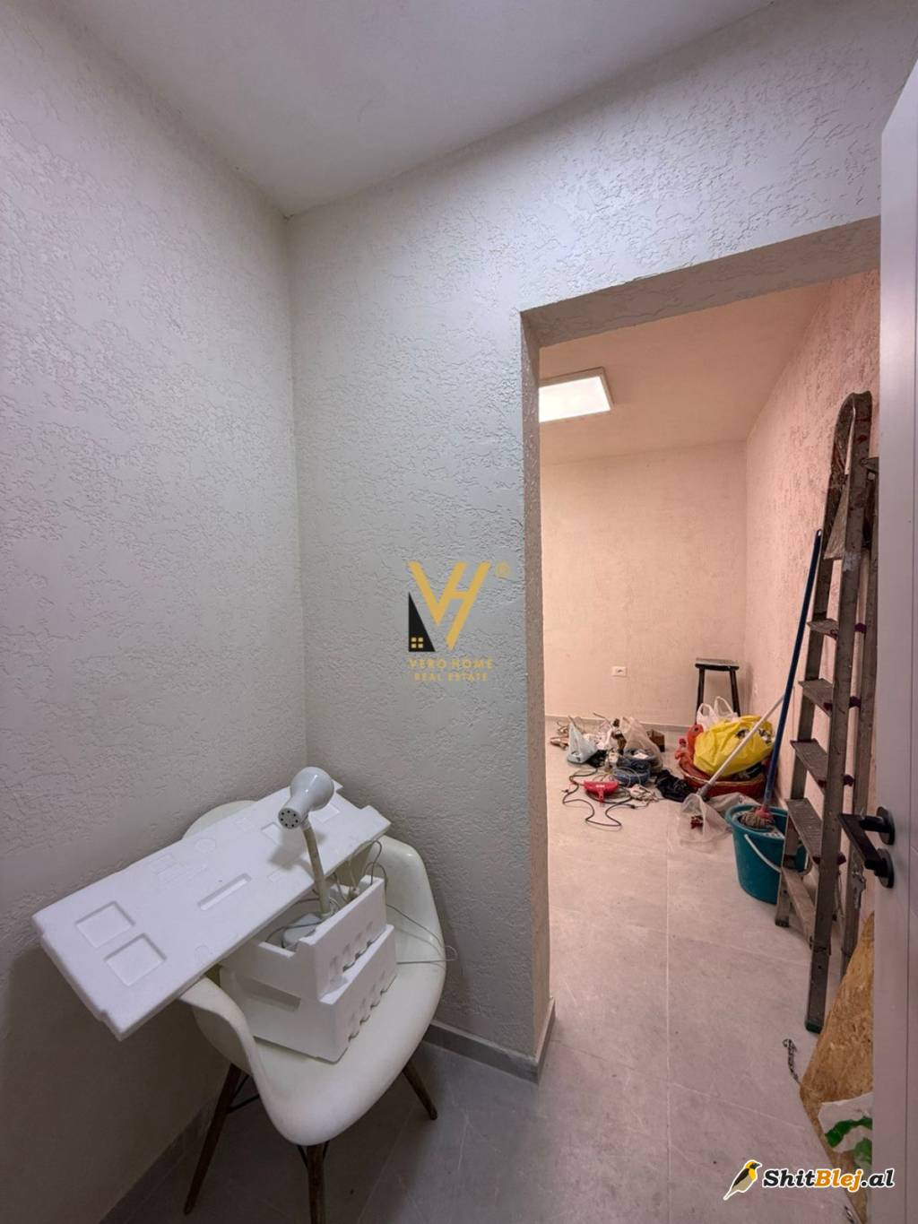 ZYRE 40 M2 ME QERA TE MOZAIKU 45.000 LEK