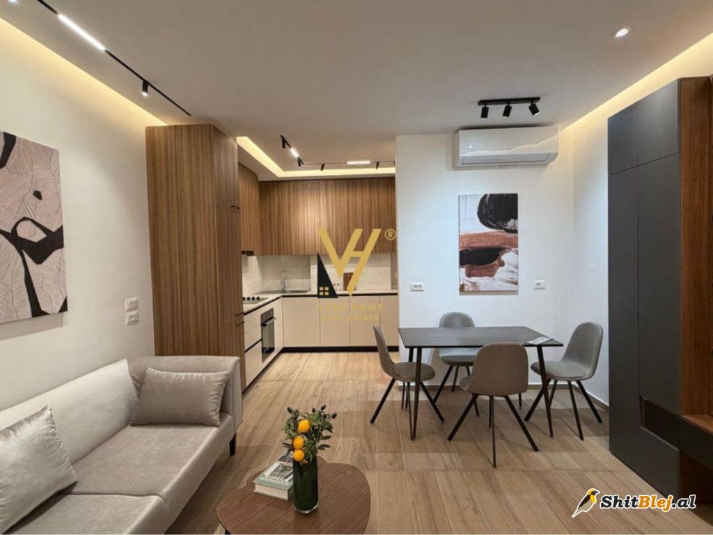 1+1+BLK ME QIRA TE ZOGU I ZI 800 EURO