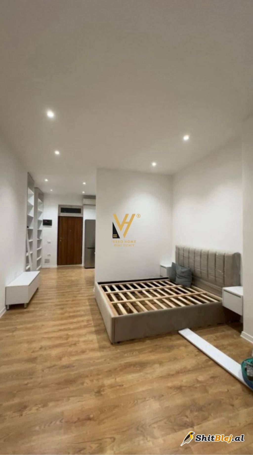 1+1 ME QERA TE RR. BARRIKADAVE 650 EURO