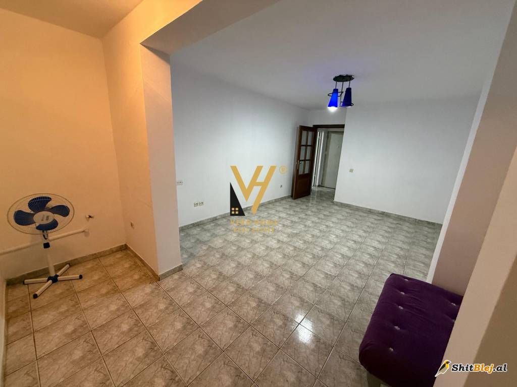 ZYRE 35 M2 ME QIRA VASIL SHANTO 420 EURO