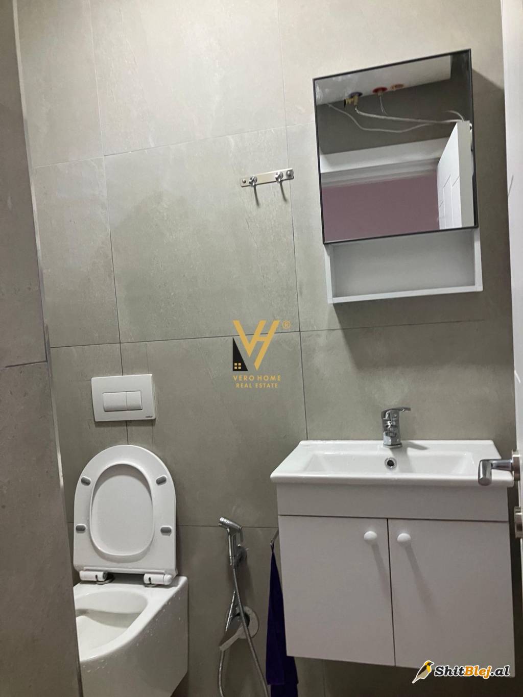 STUDIO 35 M2 ME QERA QENDER 50.000 LEKE