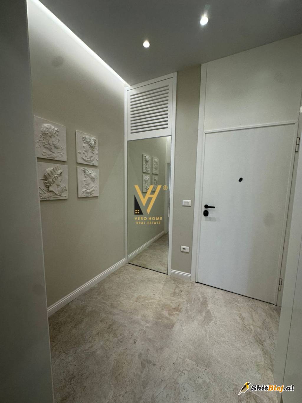  1+1 ME QIRA TE RR. BARRIKADAVE 700 EURO