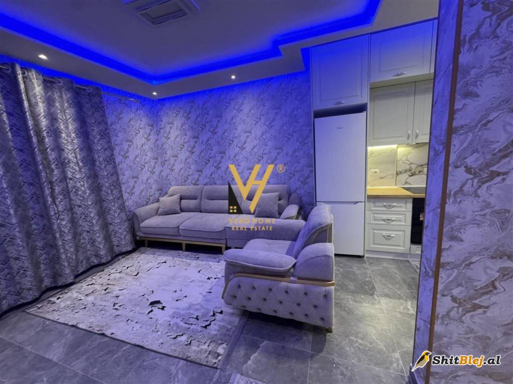  1+1+BLK ME QERA TE UNIVERS CITY 500 EUR