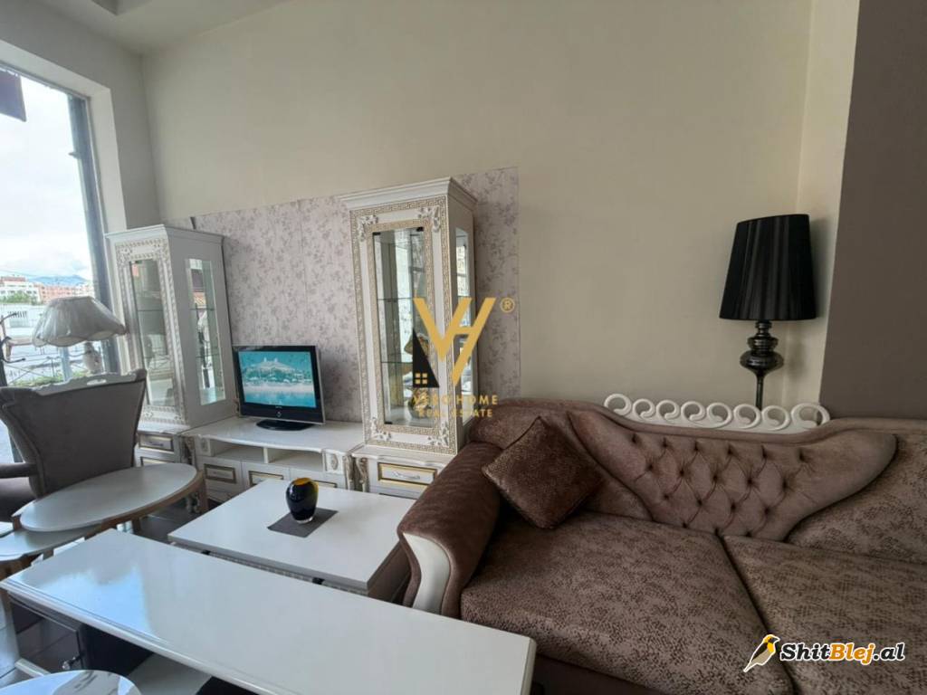 GODINE 360M2 STACIONI TRENIT 750.000 LEK