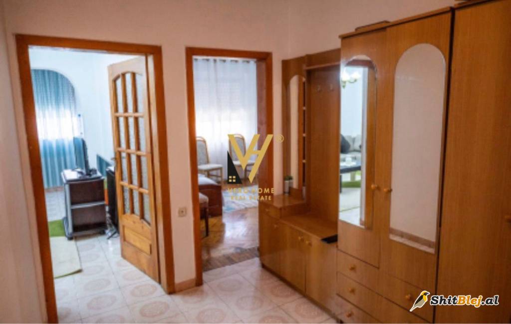 APARTAMENT 3+1 TE PAZARI I RI 750 EURO