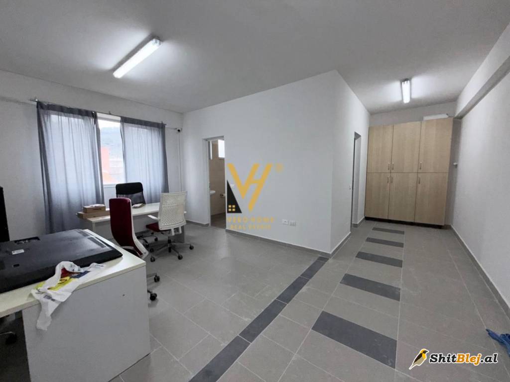 KAPANON 720 M2 ME QERA PRUSH 2.800 EURO