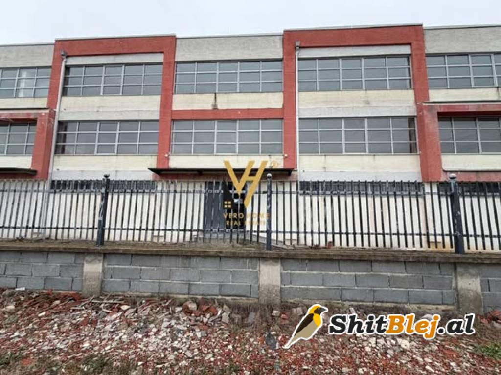 KAPANON 720 M2 ME QERA PRUSH 2.800 EURO