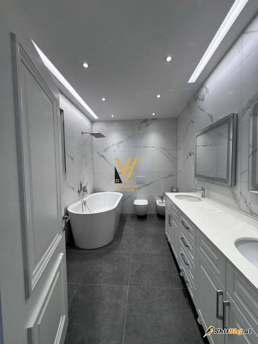 VILE ME QIRA KOM.AKACIA HILLS 5.000 EURO