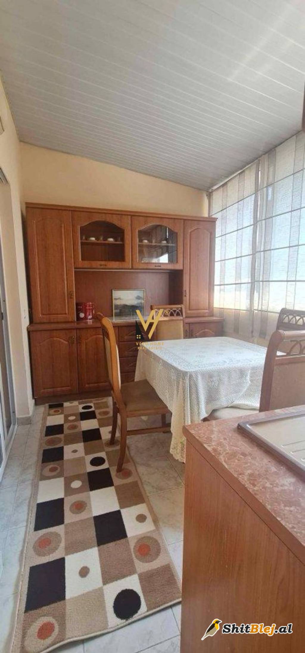 APARTAMENT 3+1 RR.DRITAN HOXHA 500 EURO