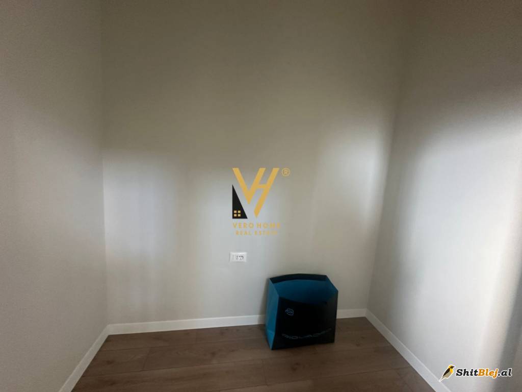 VILE DY KATE TE RRUGA VILAVE 1.500 EURO