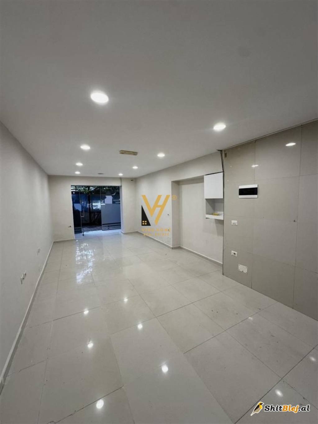 AMBIENT 40 M2 TE SHKOLLA BALETIT 500 EUR