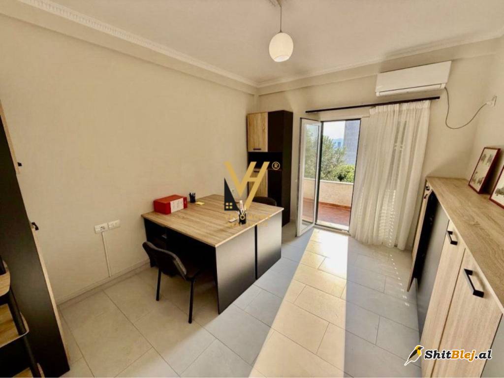 ZYRE 150 M2 TE QYTETI STUDENTI 650 EURO