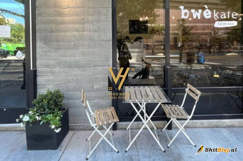  LOKAL ME QERA TIRANA E RE 1500 EURO