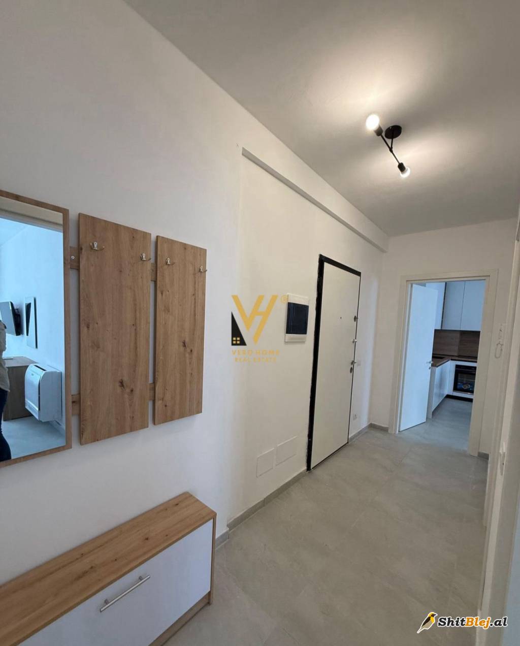  2+1+BLK ME QERA TE UNIVERS CITY 550 EUR
