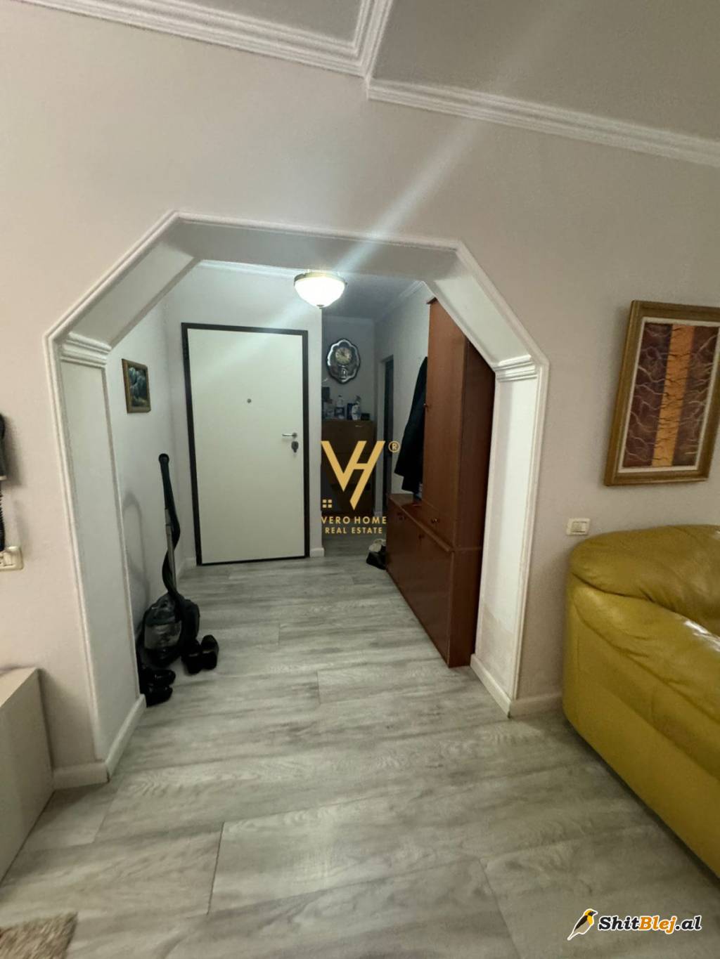 1+1 TE STADIUMI DINAMO 450 EURO