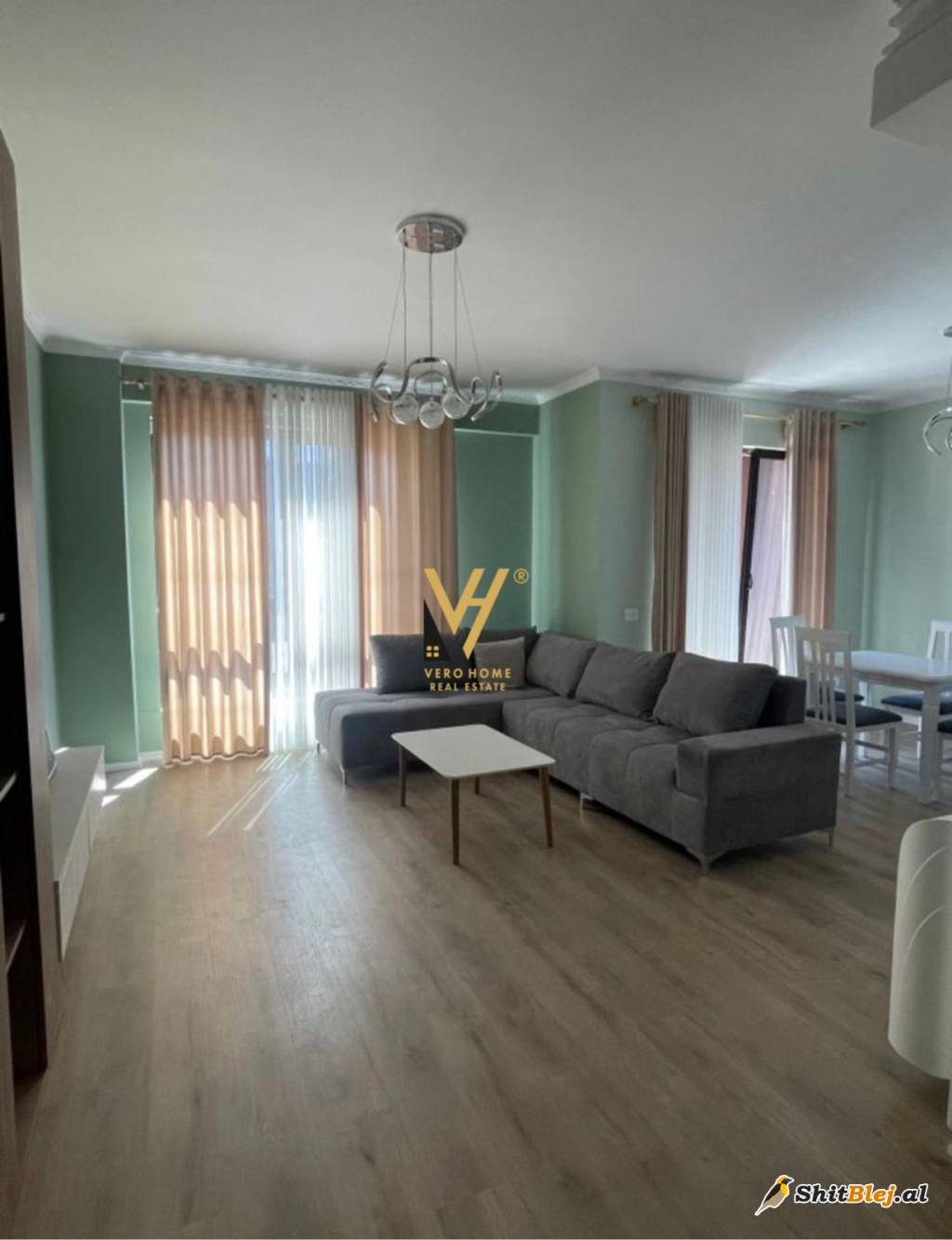 2+1+2 ME QIRA TE MYSLYM SHYRI 1.200 EURO
