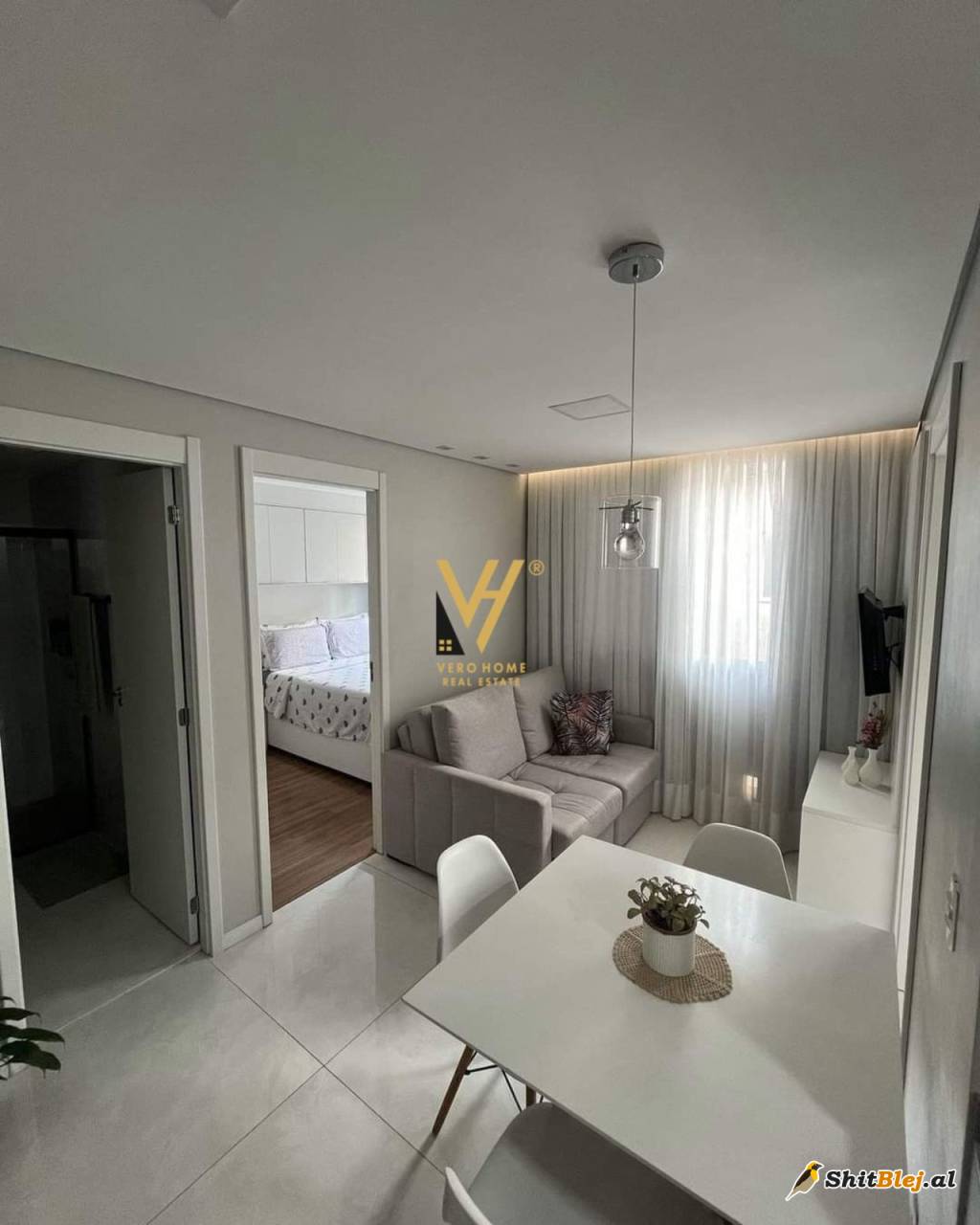 APARTAMENT 2+1 ME QERA NE SAUK 600 EURO