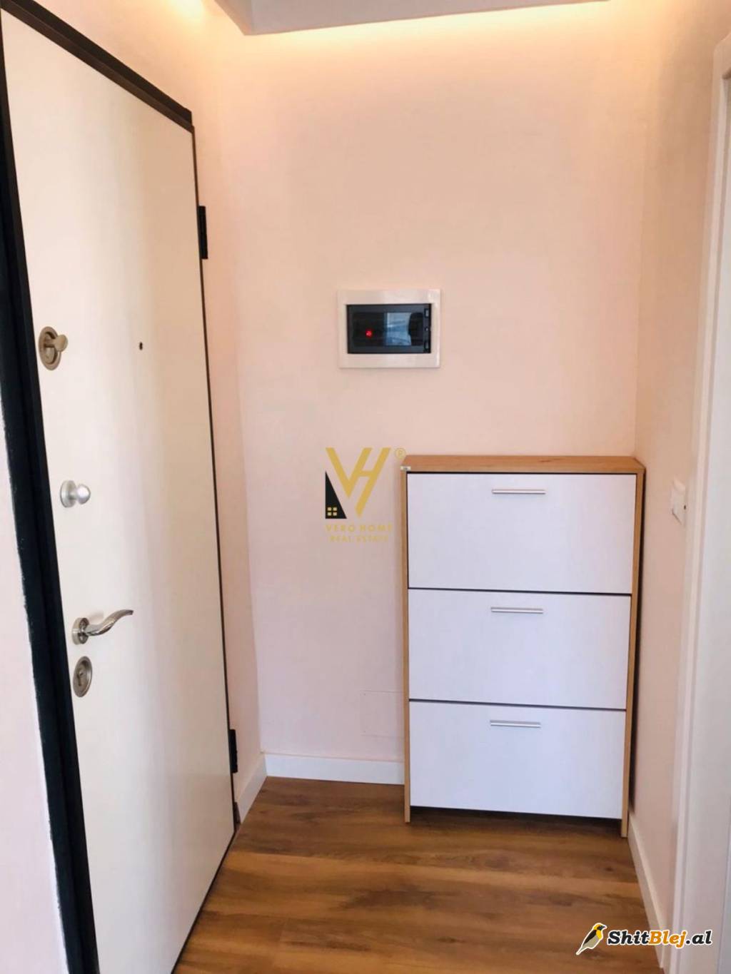  1+1 ME QIRA TE MINE PEZA 650 EURO