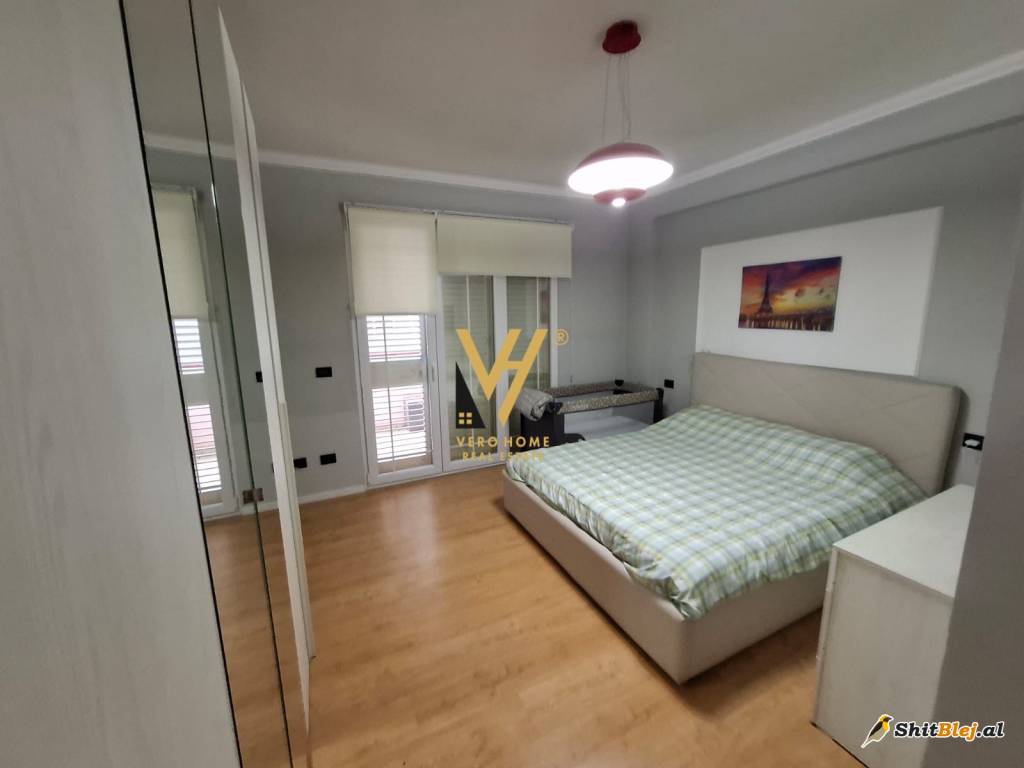 2+1+BLK ME QERA KOPSHTI BOTANIK 800 EURO