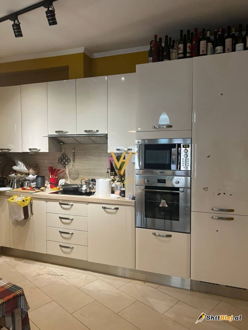  2+1+2 TE RRUGA KAVAJES 225.000 EURO