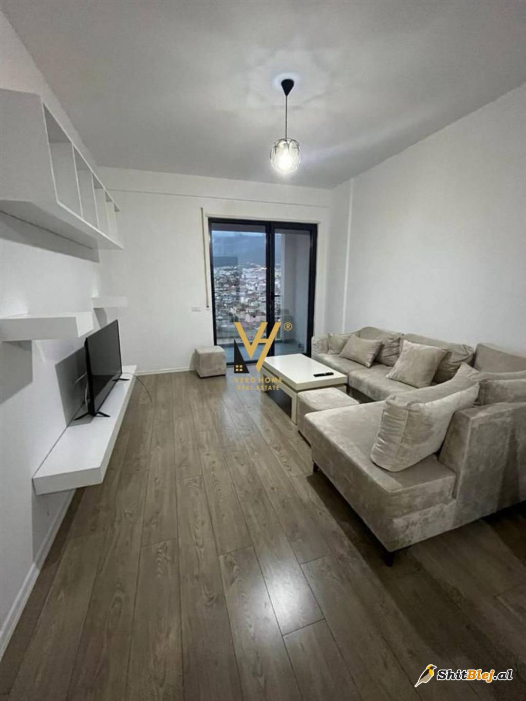1+1+BLK ME QERA NE XHAMLLIK, ASL 500 EUR