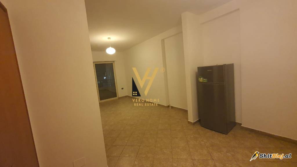  1+1 TE KOMUNA E PARISIT 50.000 LEKE