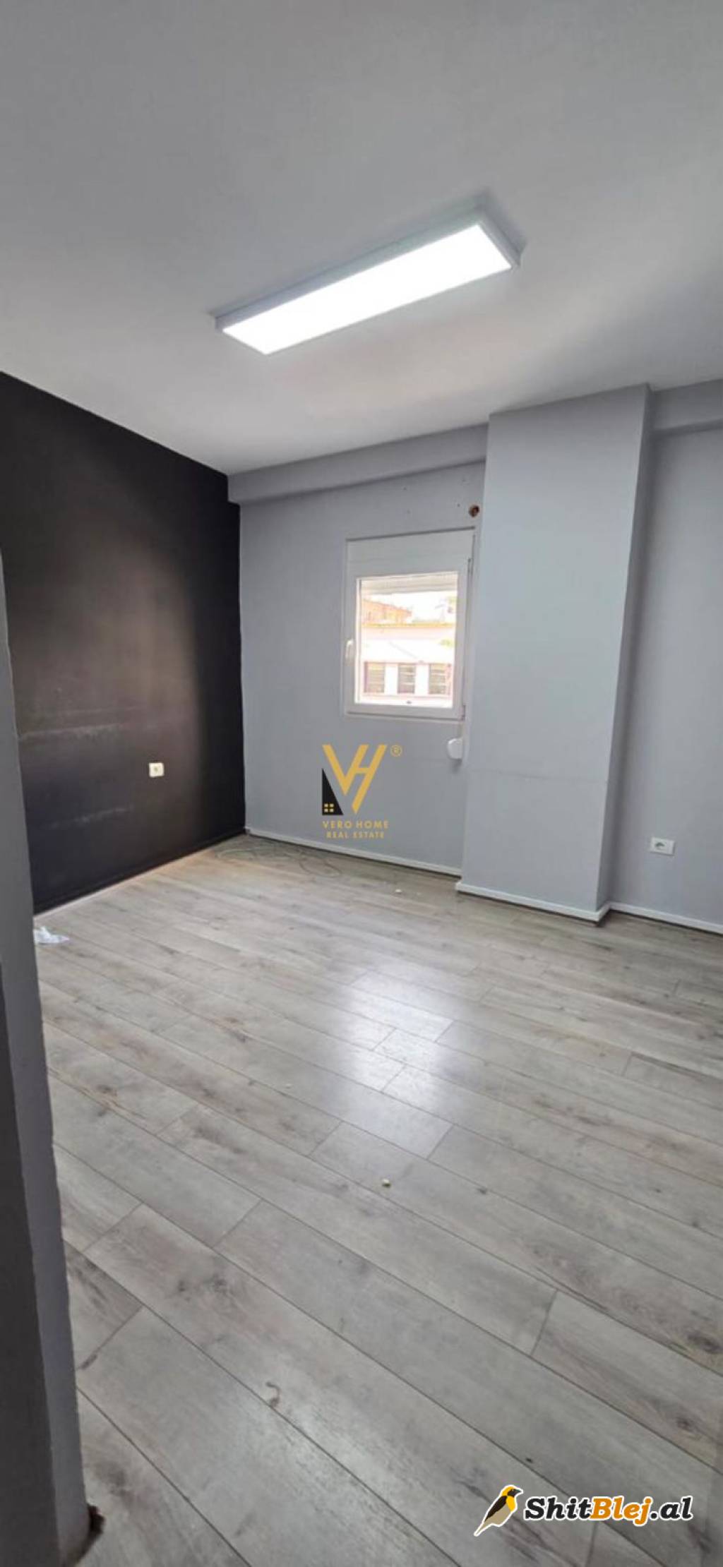ZYRE 60 M2 ME QERA MYSLYM SHYRI 550 EUR