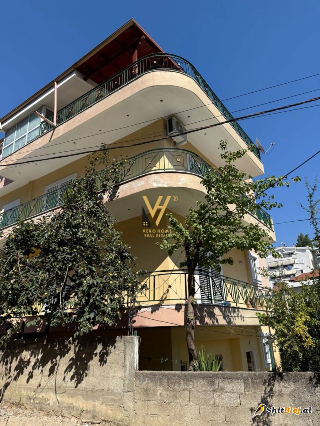 VILE 4-KATESHE NE SELITE 800.000 EURO