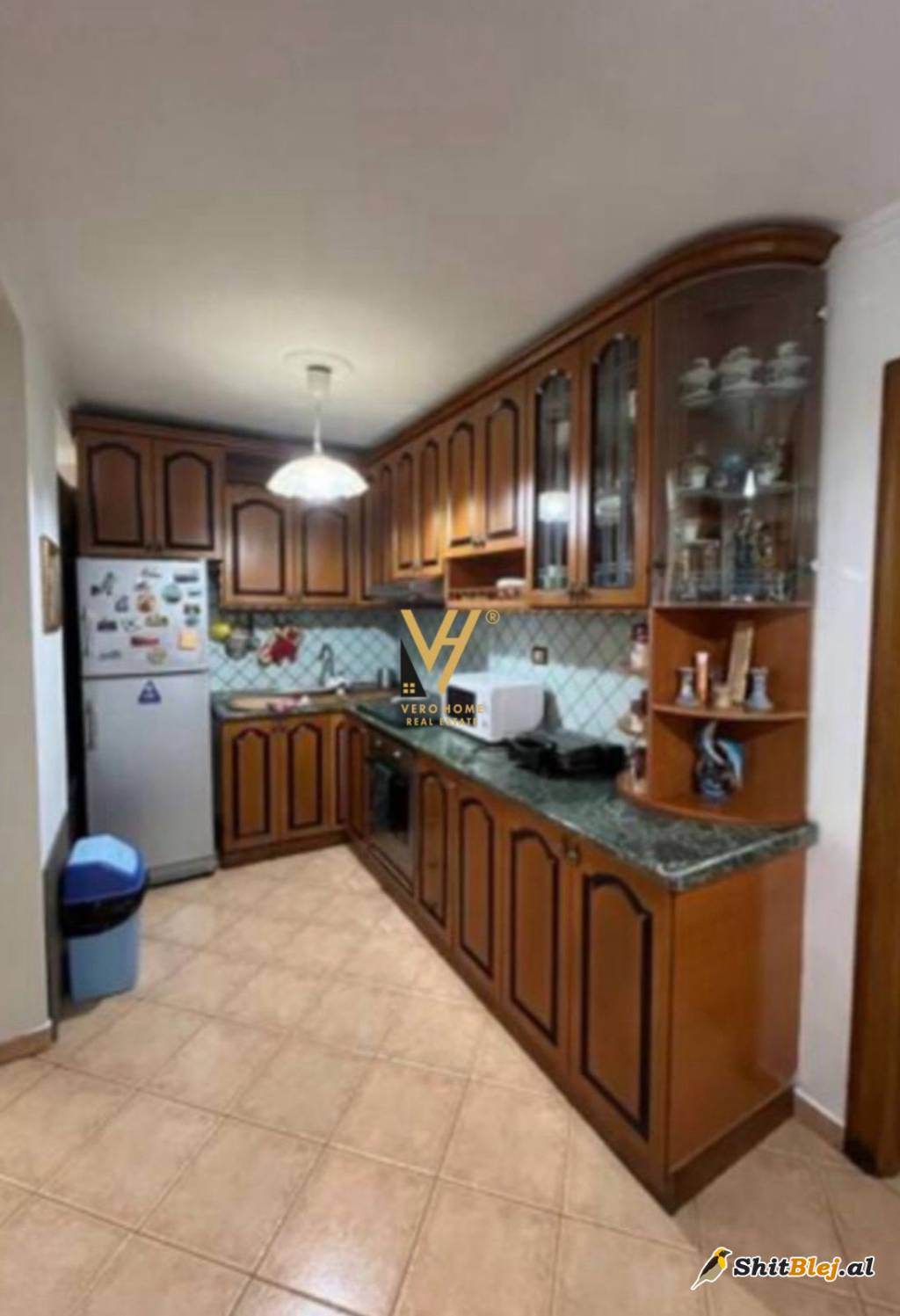 2+1 TE RR.NAIM FRASHERI 70.000 LEKE