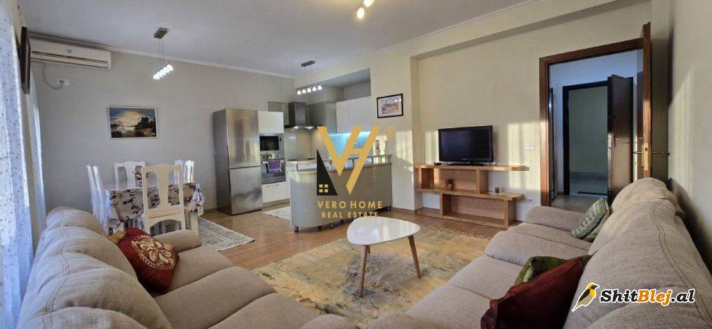 APARTAMENT 2+1ME QERA PAZARI RI 750 EURO