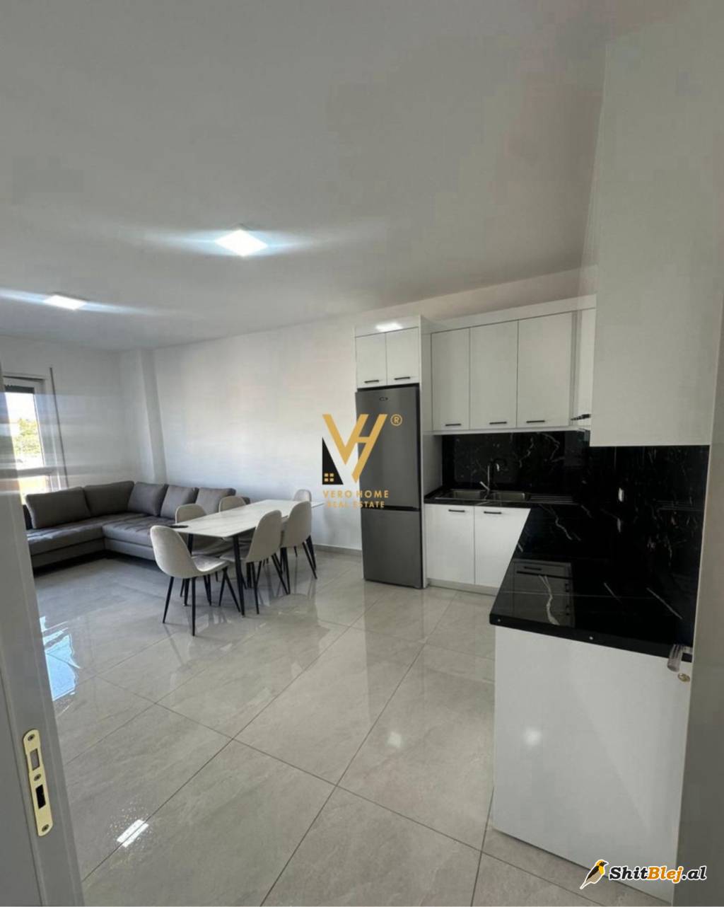 2+1+BLK ME QIRA NE PASKUQAN 600 EURO