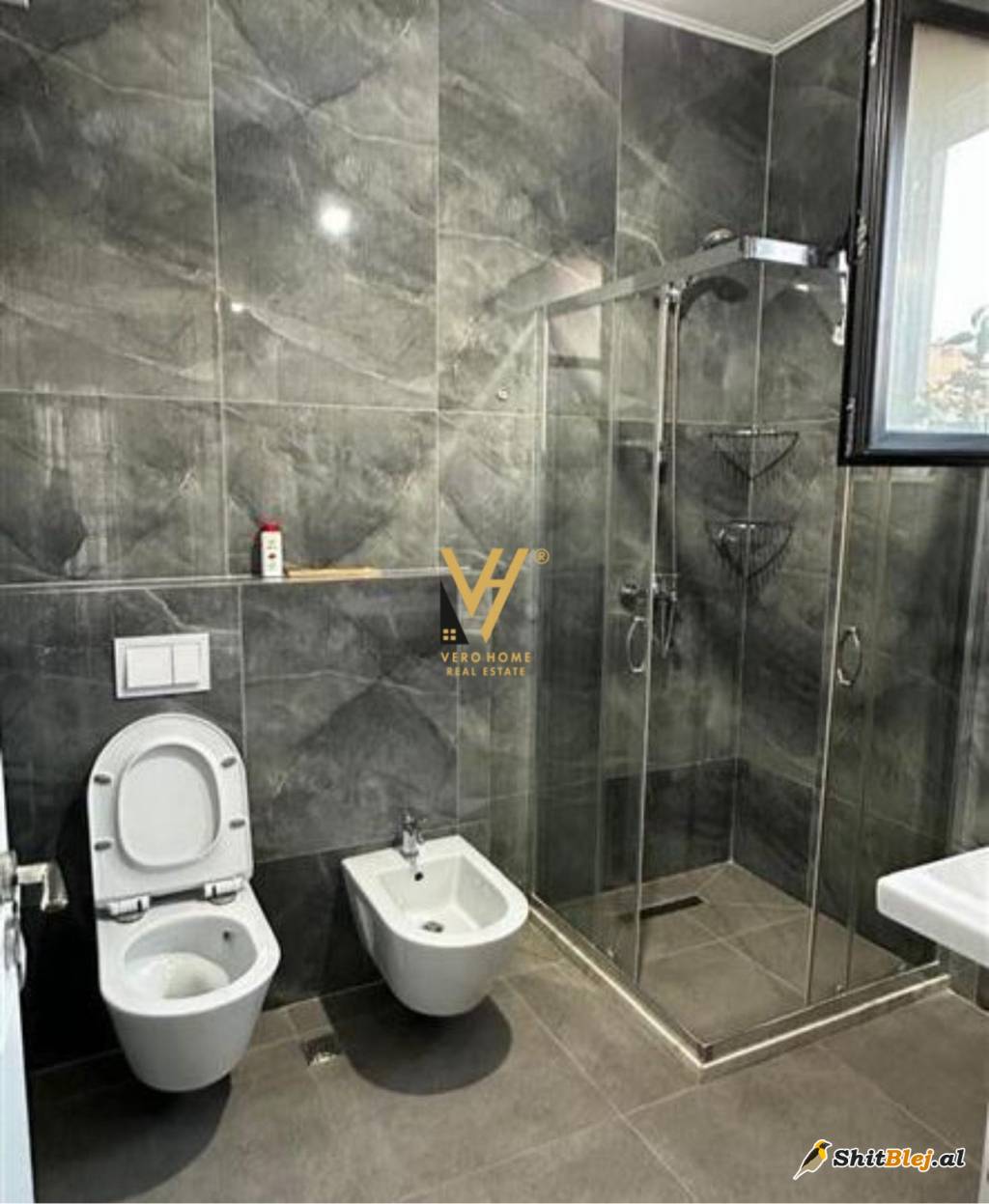 2+1+BLK TE KINOSTUDIO 180.000 EURO