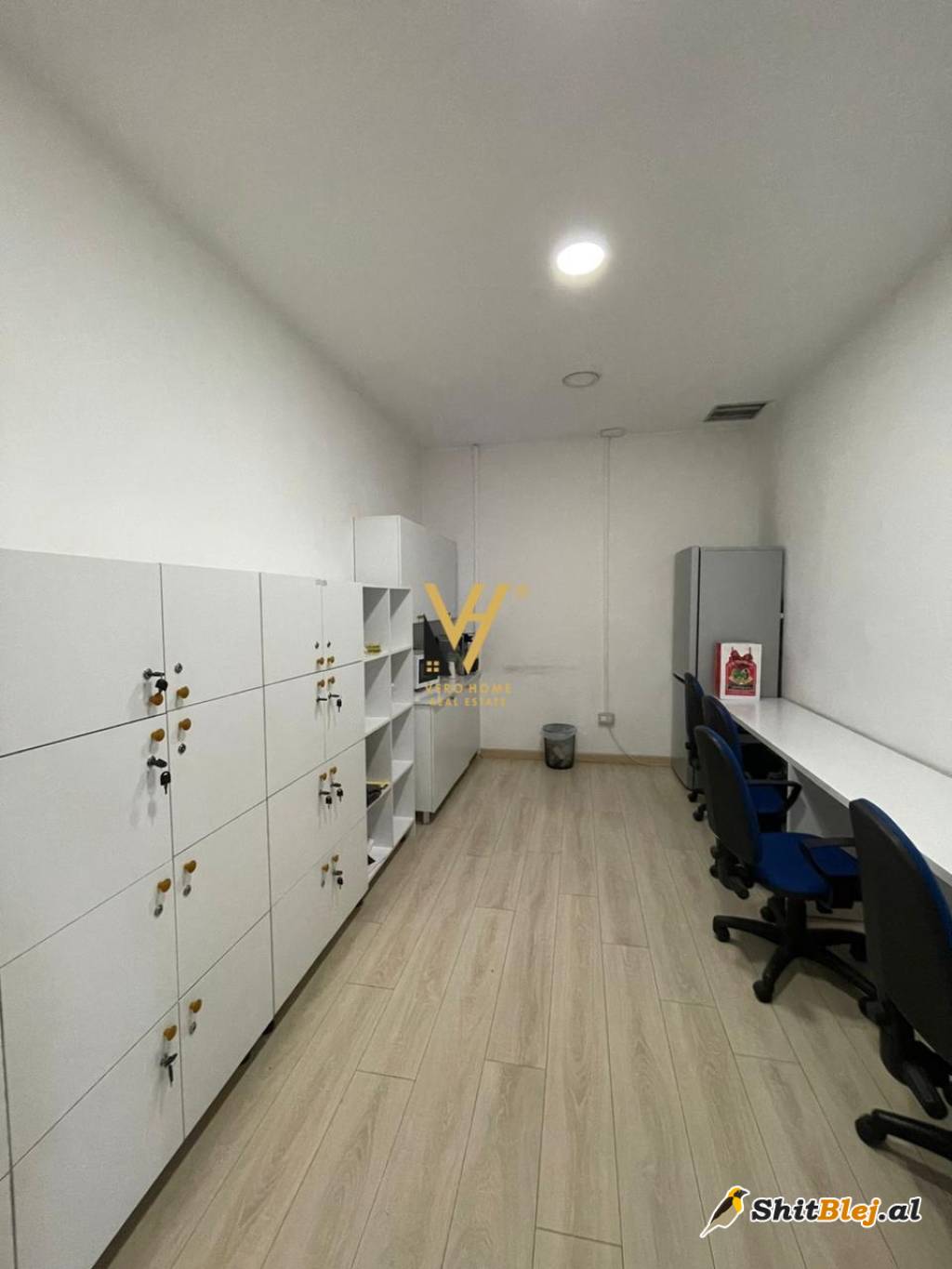 ZYRE NE BLLOK 4.000 EURO