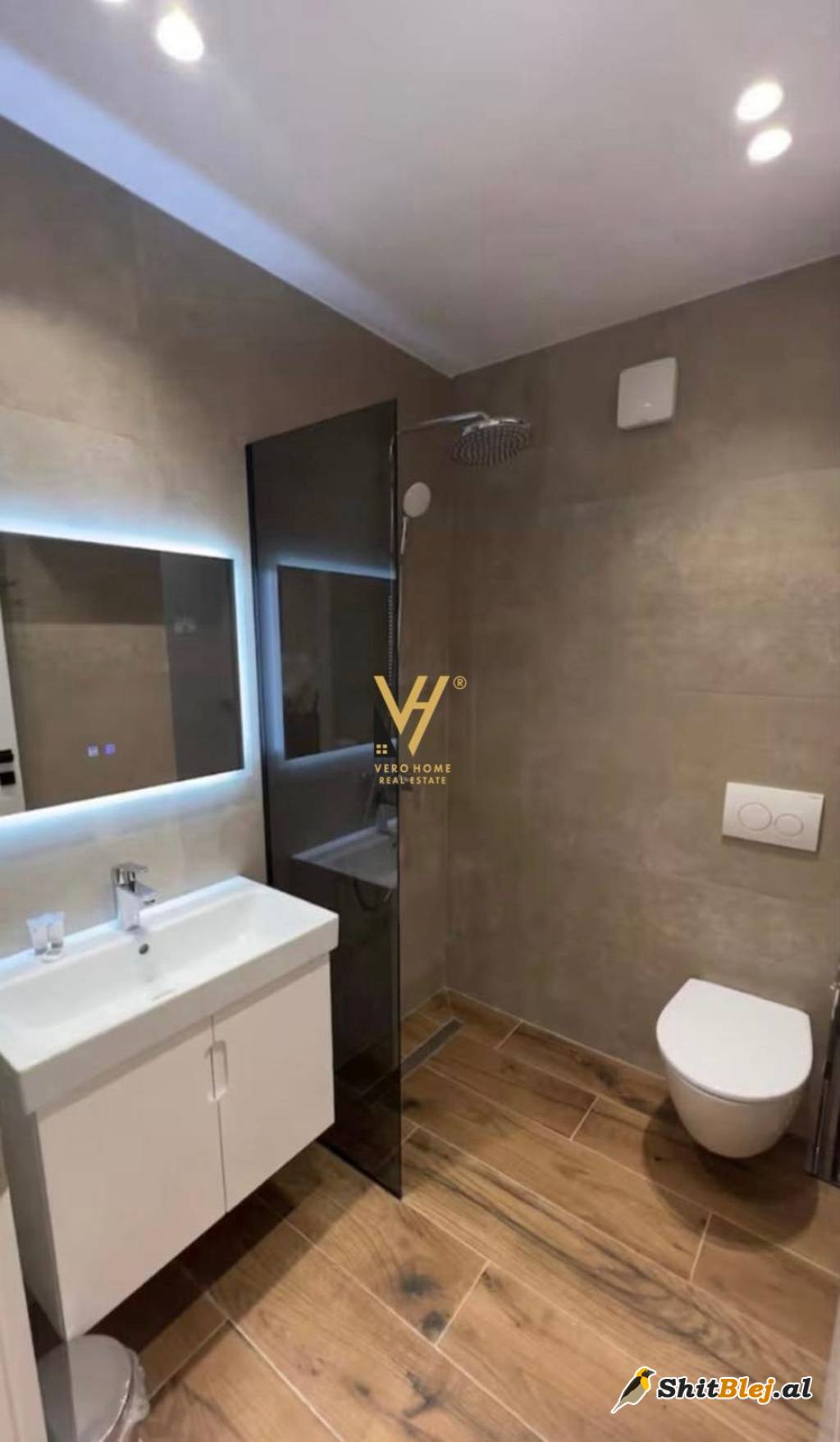 4 STUDIO TE STADIUMI DINAMO 550.000 EURO