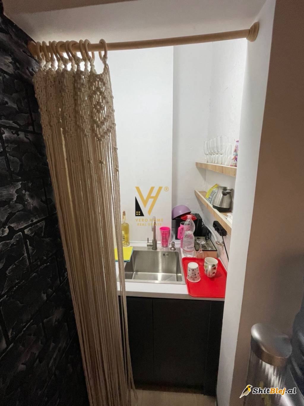 AMBIENT TE RRUGA E KAVAJES 600 EURO