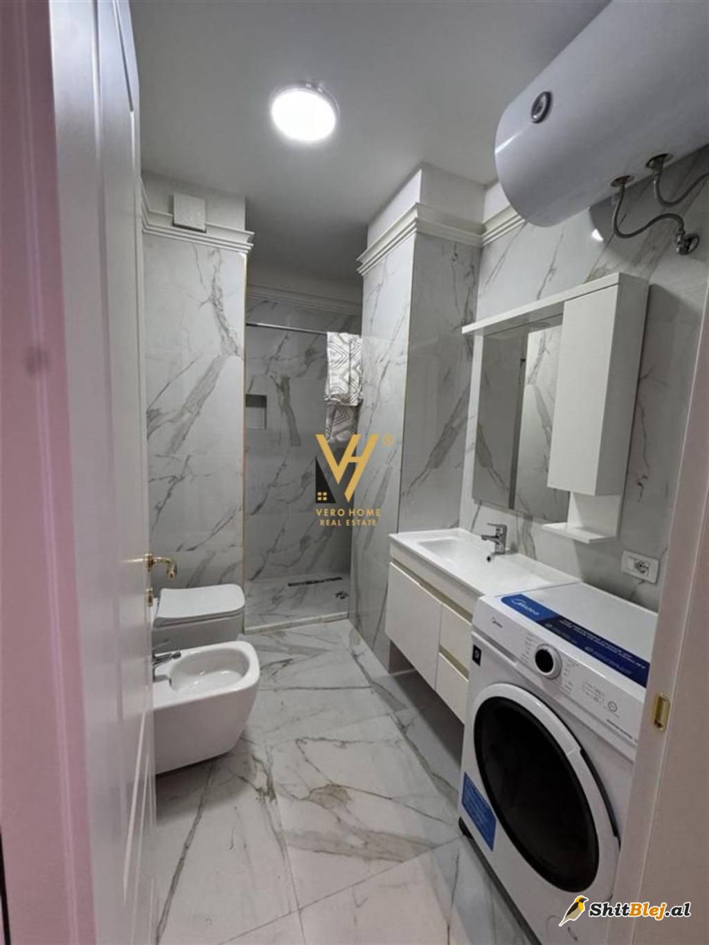  1+1+BLK ME QERA TE UNIVERS CITY 500 EUR