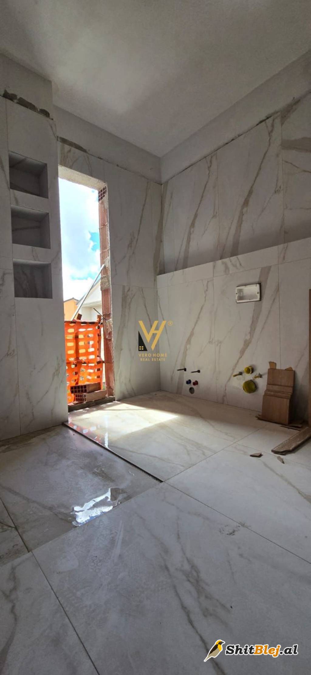 1+1 TE BULEVARDI I RI 140.000 EURO