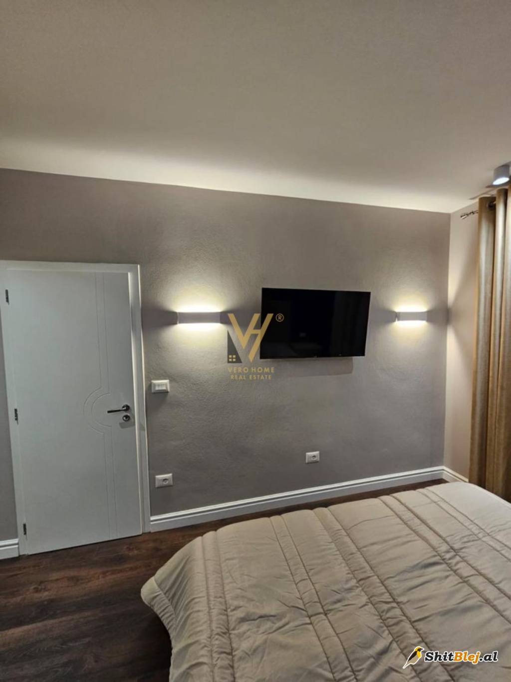 1+1 NE BLLOK 900 EURO