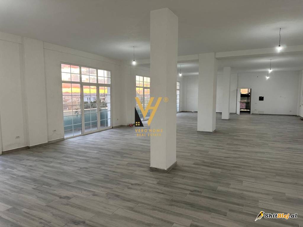 AMBIENT 250 M2 NE PASKUQAN 2.500 EURO