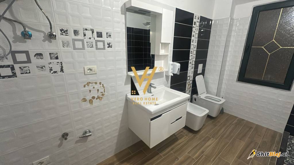 GODINE 456 M2 LIQENI THATE 1.240.000 EUR