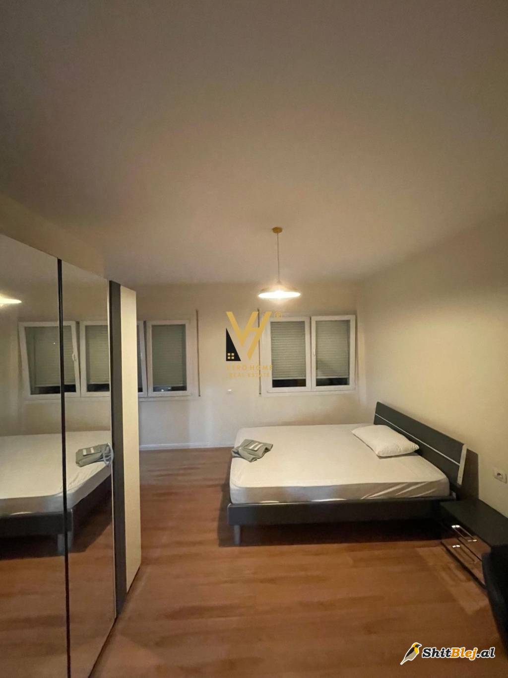 2+1+BLK ME QIRA TE ZOGU I ZI 1.000 EURO
