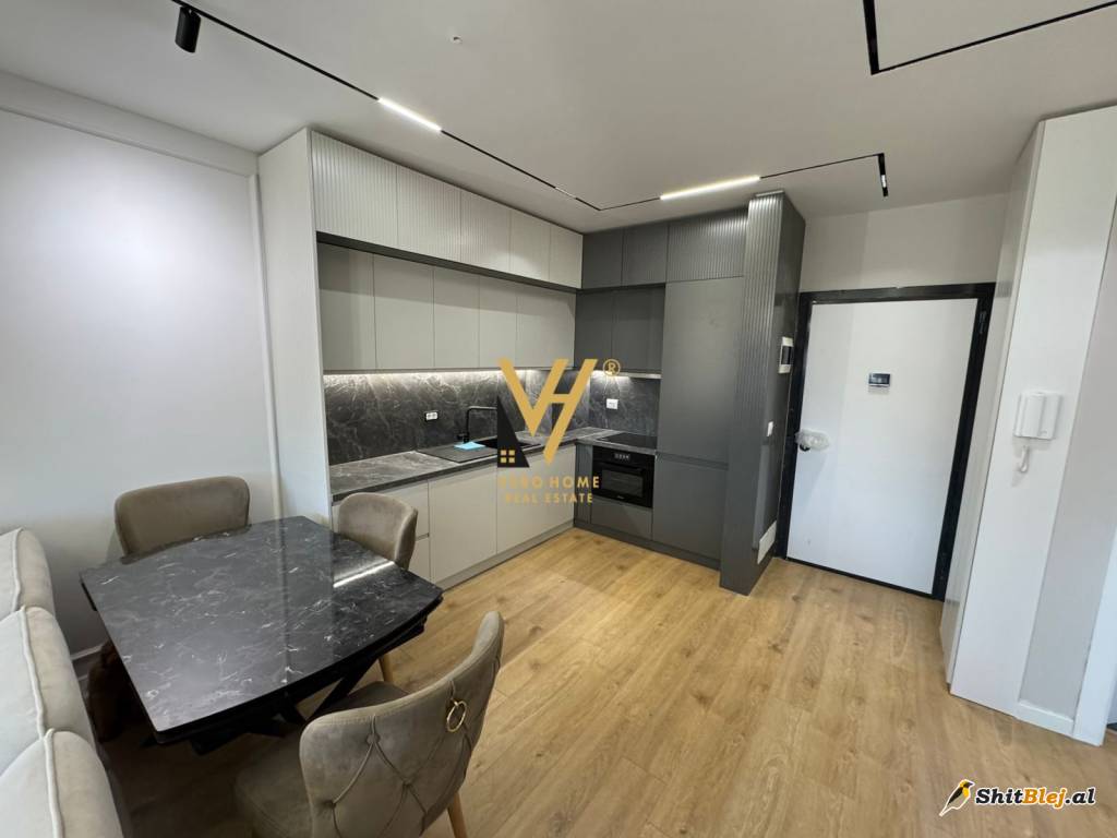 1+1+BLK NE YZBERISHT 160.000 EURO
