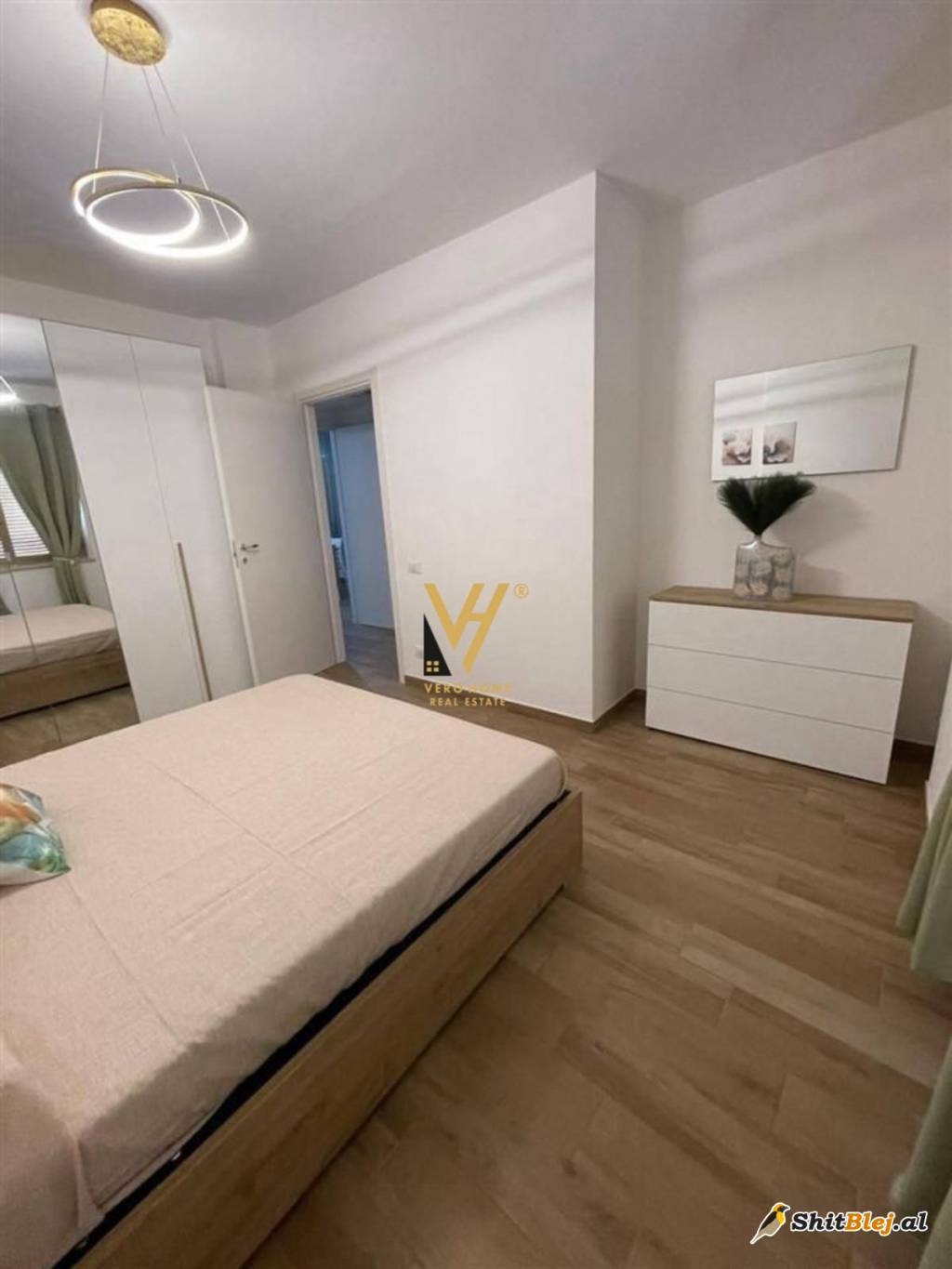 2+1+BLK TE LIQENI ARTIFICIAL 1.200 EURO