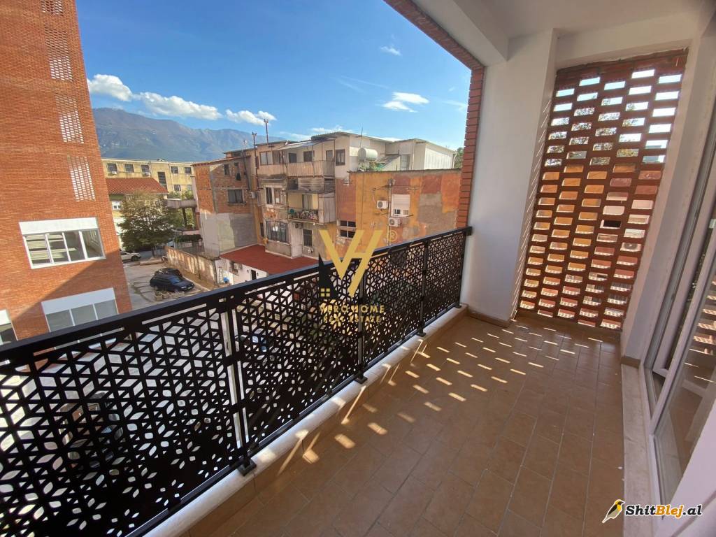  2+1+BLK ME QIRA TE QSUT 650 EURO