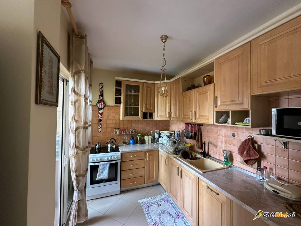 1+1+BLK TE RRUGA E ELBASANIT 220.000 EUR