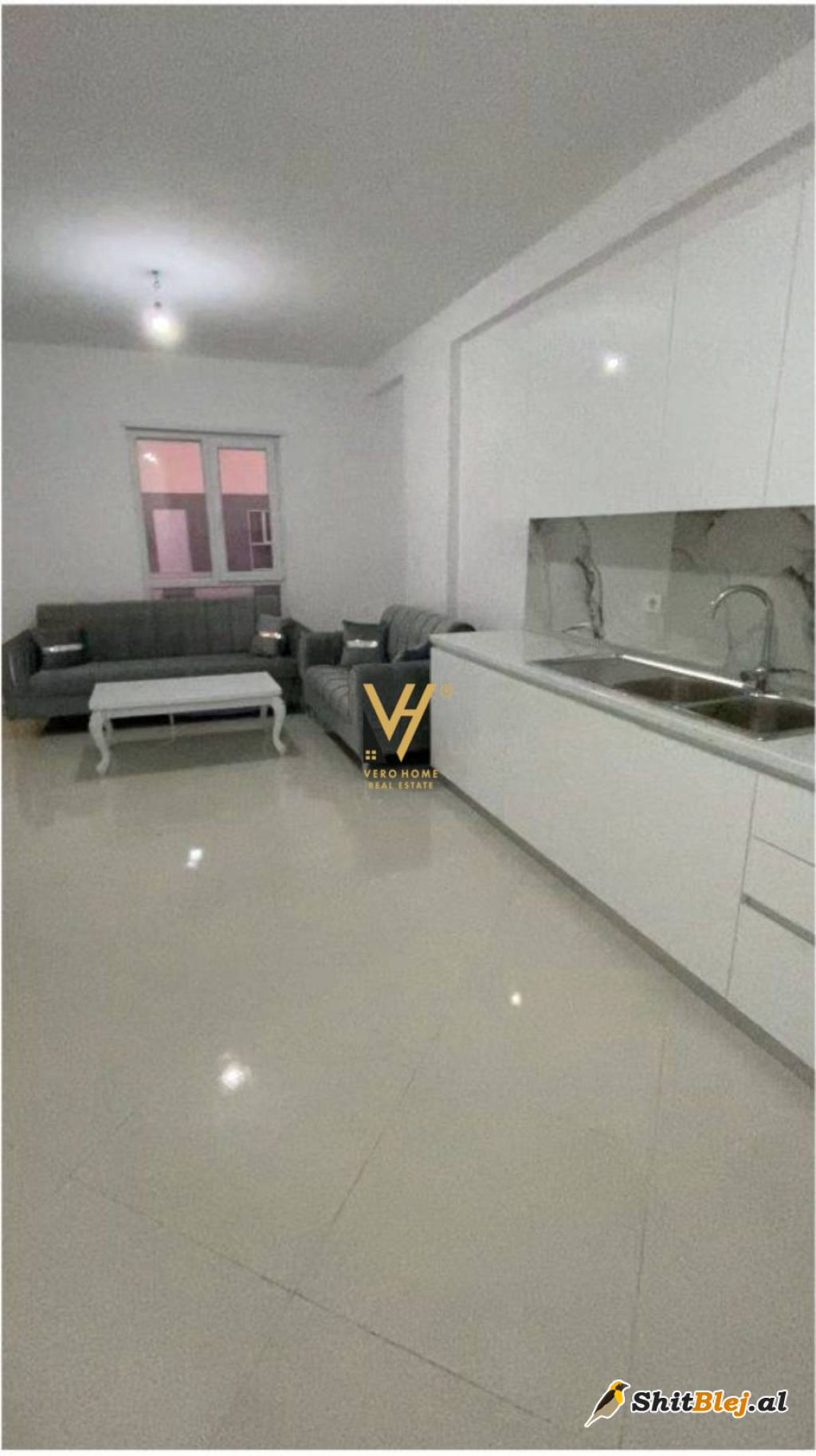 2+1 ME QIRA TE UNIVERS CITY 50.000 LEKE
