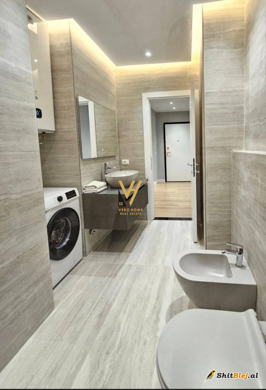2+1+2 ME QIRA NE BLLOK 1.300 EURO