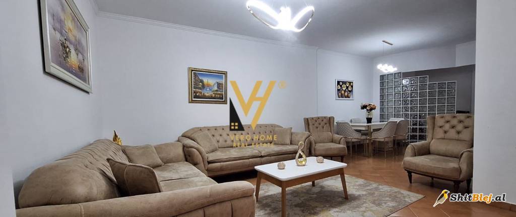 2+1+2 TE KOMUNA E PARISIT 250.000 EURO