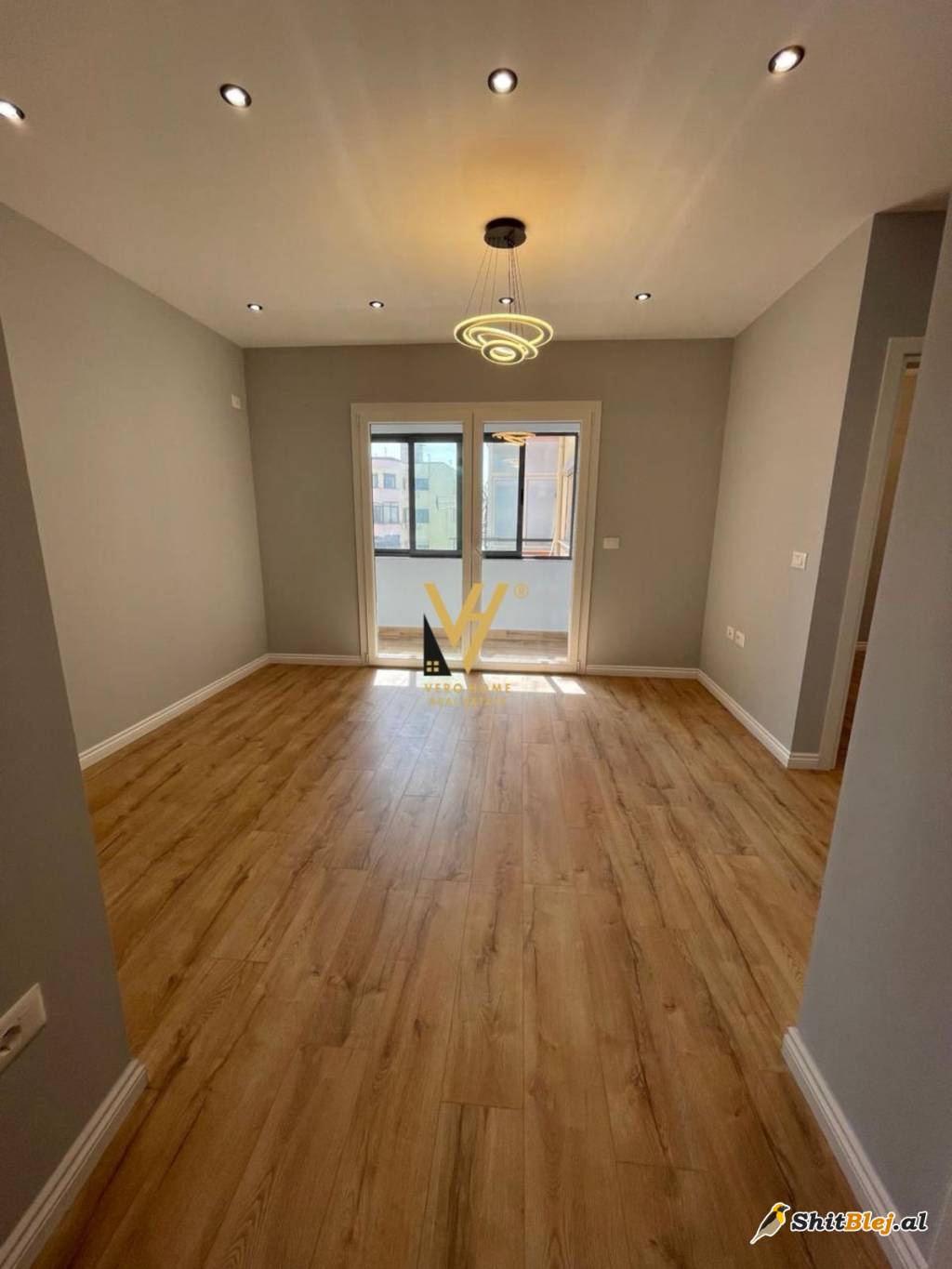 APARTAMENT 1+1 TE 5 MAJI 98.000 EURO